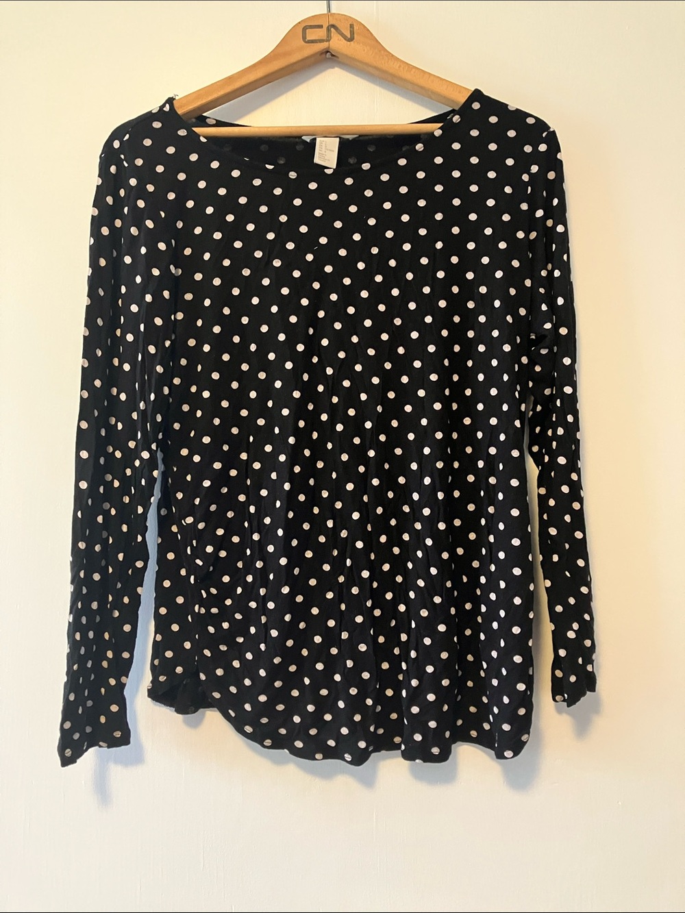 H&M Black Long-Sleeve Polka Dot Maternity  Top